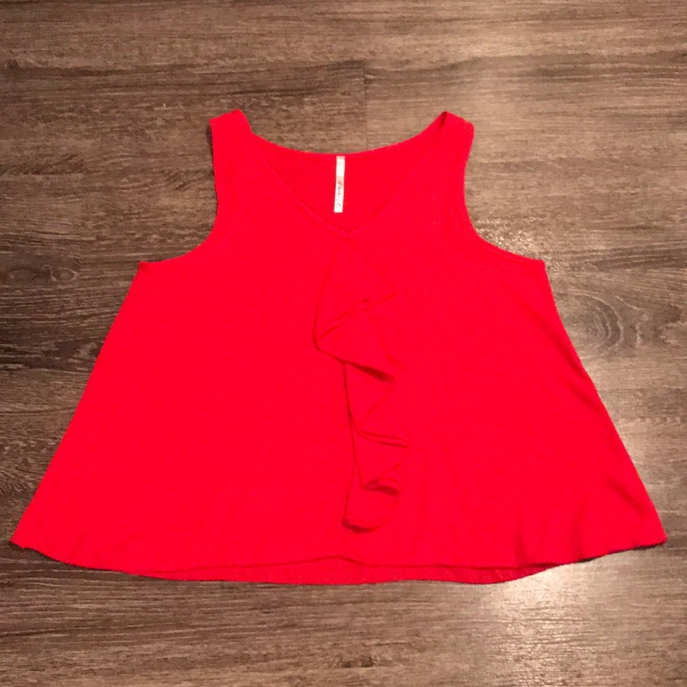 Center Ruffle Tank